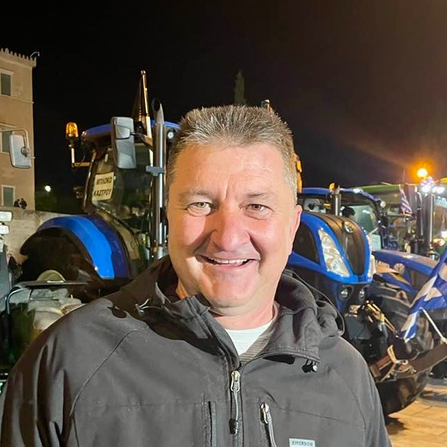Μοντέρνα κατοικία με θέα 2